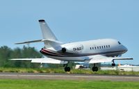 CS-DLC @ EGSH - NetJets ...  rather late landing ? - by keithnewsome