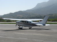 N4YZ @ SZP - 1977 Cessna U206G STATIONAIR 6, Continental IO-520-F 300/285 Hp, multiple certification, taxi to Rwy 22 - by Doug Robertson