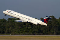 N910DE @ ORF - Delta Air Lines N910DE (FLT DAL2148) departing RWY 5 en route to Hartsfield-Jackson Atlanta International Airport (KATL). - by Dean Heald