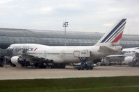 F-GEXB @ LFPG - At Charles de Gaulle - by Micha Lueck