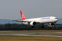 TC-JJE @ VIE - Turkish Airlines - by Chris Jilli