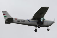 HA-SJA @ AIR TO AIR - Cessna 172 - by Dietmar Schreiber - VAP
