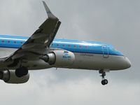 PH-EZW @ LFBD - KLM 1317 from AMS - by Jean Goubet-FRENCHSKY