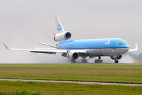 PH-KCC @ EHAM - KLM - by Martin Nimmervoll
