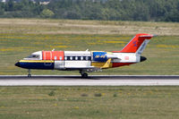 OE-IPZ @ LOWW - Canadair CL-600 - by Michael Stricker