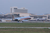 N582AA @ DFW - American Airlines Landing at DFW Airport