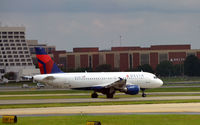 N321NB @ KATL - Atlanta - by Ronald Barker