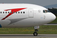 OE-LAY @ VIE - Austrian Airlines - by Joker767