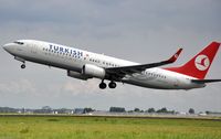 TC-JHF @ EHAM - Turkish Airlines - by Jan Lefers