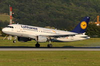 D-AILU @ VIE - Lufthansa - by Chris Jilli