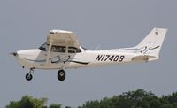 N17409 @ KOSH - Cessna 172S - by Mark Pasqualino