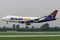 N492MC @ EDDL - Atlas Air N492MC short finals Rwy23L in heavy rain - by Thomas M. Spitzner
