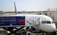 N683DA @ KATL - Atlanta - by Ronald Barker