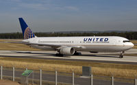 N647UA @ EDDF - taxying to the gate - by Friedrich Becker