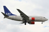 LN-RCU @ EGLL - SAS Scandinavian Airlines - by Chris Hall