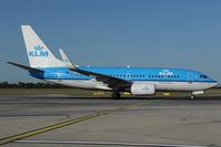 PH-BGM @ LOWW - KLM Boeing 737-700 - by Dietmar Schreiber - VAP