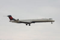 N810SK @ DFW - Delta Airlines landing at DFW Airport