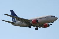 LN-RPY @ EGLL - SAS Scandinavian Airlines - by Chris Hall
