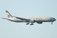 A6-ETK @ EGLL - Etihad Airways - by Chris Hall