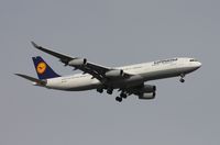 D-AIGZ @ DTW - Lufthansa A340 - by Florida Metal