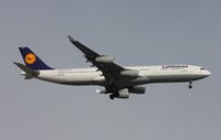 D-AIGZ @ DTW - Lufthansa A340 - by Florida Metal