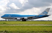 PH-BFL @ EHAM - KLM Boeing - by Jan Lefers
