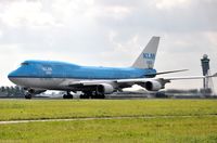 PH-BFM @ EHAM - KLM Boeing - by Jan Lefers