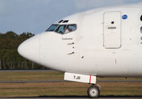 VH-TJR @ YBBN - Qantas Boeing 737 - by Thomas Ranner