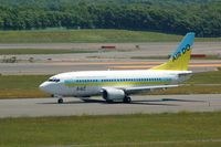 JA8404 @ RJCC - AIR DO  B737  Taxiing  at RJCC -New Chitose - - by A.Itoh
