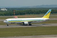 JA01HD @ RJCC - AIR DO B767  Taxiing at RJCC -New Chitose - - by A.Itoh