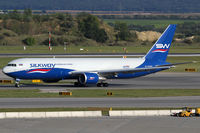 4K-SW880 @ VIE - Silk Way West Cargo - by Joker767