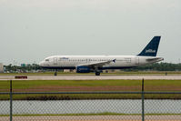 N661JB @ RSW - 58 minutes after landing A320 taking off at RSW - by Mauricio Morro