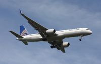 N14121 @ MCO - United 757 - by Florida Metal