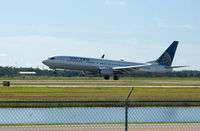 N39415 @ RSW - Landing from Newark - by Mauricio Morro