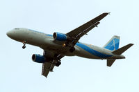 EC-HQJ @ EGLL - Airbus A320-214 [1430] (Clickair) Home~G 15/08/2009 - by Ray Barber