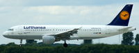 D-AIPT @ EDDL - Lufthansa, is landing at Düsseldorf Int´l (EDDL) - by A. Gendorf