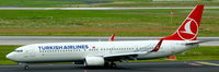 TC-JYA @ EDDL - Turkish Airlines, is rolling to the gate after landing at Düsseldorf Int´l (EDDL) - by A. Gendorf