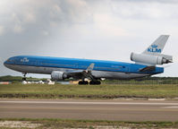 PH-KCG @ TNCA - Landing on Aruba Airport Reina Beatrix - by Willem Göebel