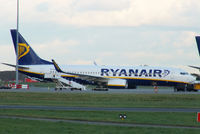 EI-EVM @ EIDW - Ryanair - by Chris Hall