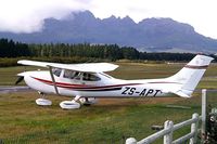 ZS-APT @ FASH - Cessna 182S Skylane [182-80867] Stellenbosch~ZS 17/09/2006 - by Ray Barber