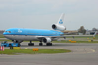 PH-KCI @ EHAM - Taxiing - by micka2b