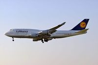 D-ABVX @ EDDF - Boeing 747-430 [29868] (Lufthansa) Frankfurt~D 22/04/2005 - by Ray Barber