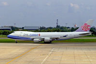 B-18720 @ VTBD - Boeing 747-409F [33733] (China Airlines) Bangkok~HS 30/10/2005 - by Ray Barber