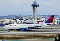 N855NW @ KLAX - N855NW Delta Air Lines Airbus A330-223 / 3355 (cn 621)

Los Angeles - International (LAX / KLAX)
USA - California, October 22, 2012
TDelCoro - by Tomás Del Coro