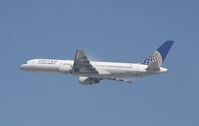 N528UA @ KLAX - Boeing 757-200