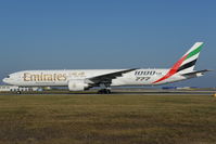 A6-EGO @ LOWW - Emirates Boeing 777-300 - by Dietmar Schreiber - VAP