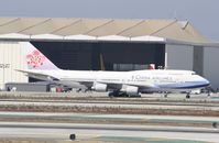 B-18212 @ KLAX - Boeing 747-400