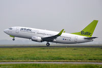 YL-BBI @ EHAM - airBaltic 737 - by Jan Lefers