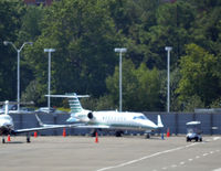 N196PH @ KDCA - DCA, VA - by Ronald Barker