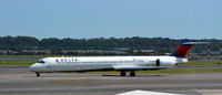 N954DN @ KDCA - Taxi DCa - by Ronald Barker